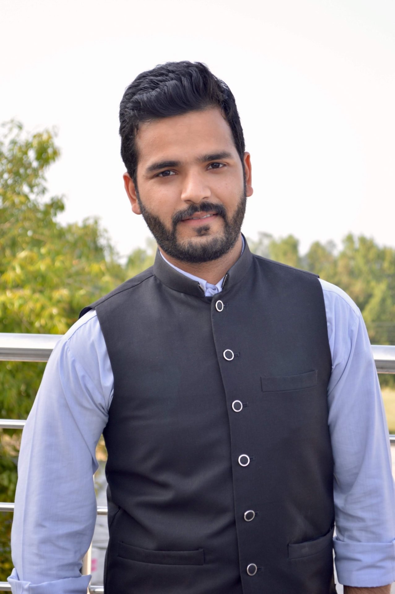 umer farooq youtuber seo blogger